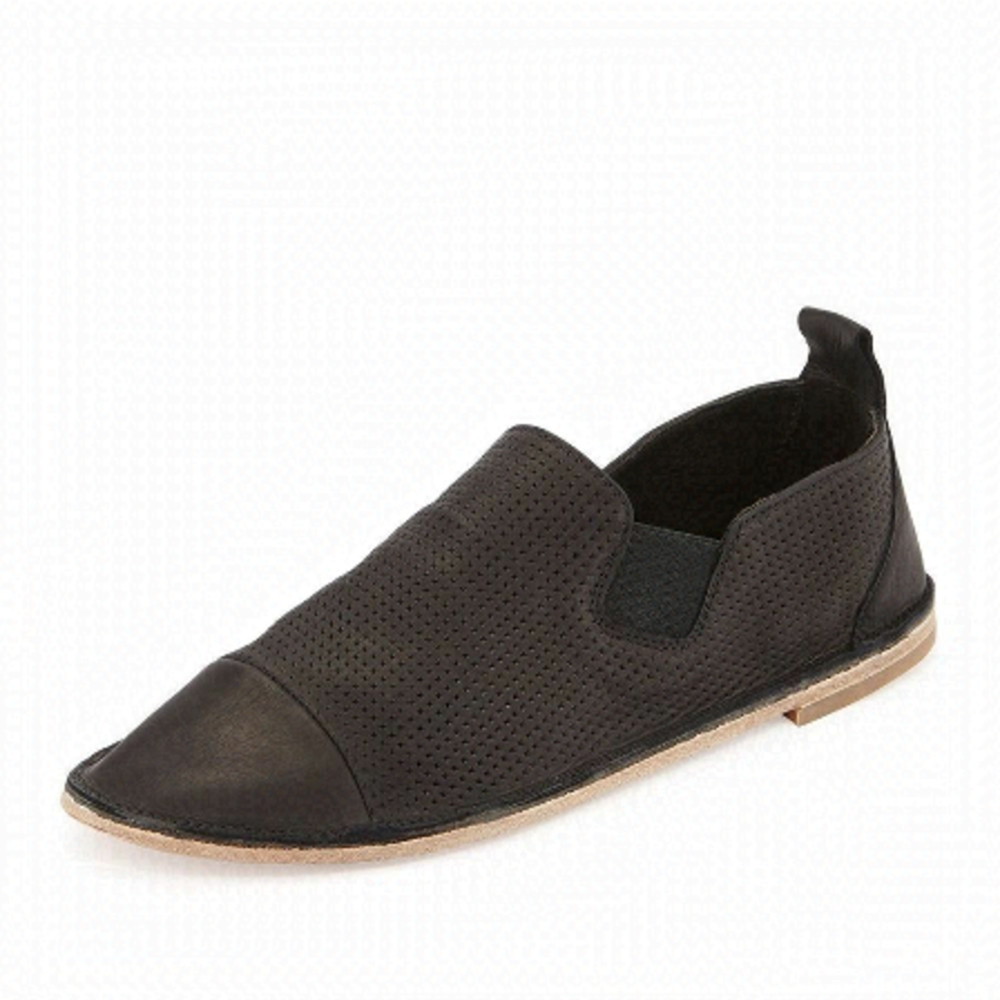 𝅺VINCE Iona Black Perforated Leather Slip On 7/37.5